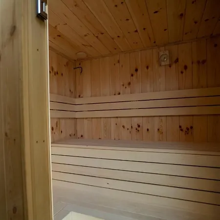 Zora With Sauna פודגוריצה