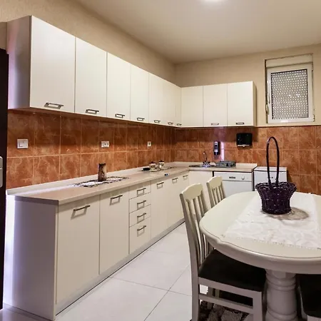 Zora With Sauna Podgorica